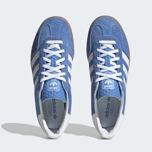 NWT Adidas Gazelle Blue Fusion w/ Gum Sole size 5 1/2 US / 4 UK